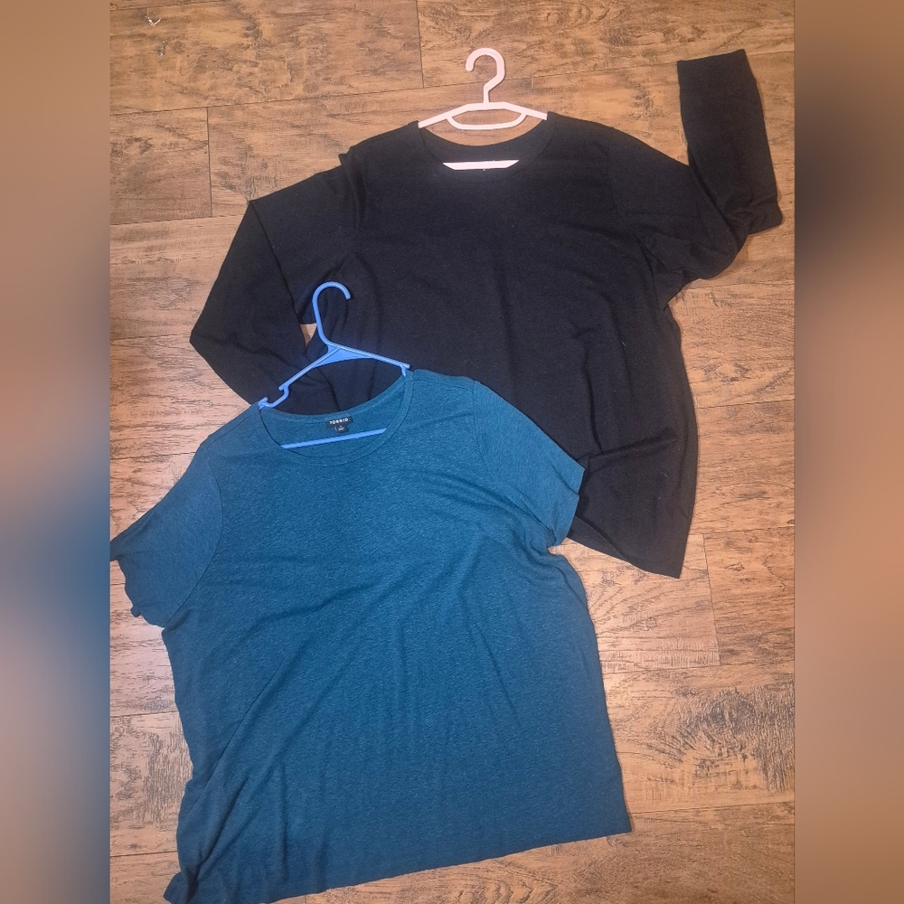 Torrid Basic Shirt Bundle Black Long Sleeve Scoop Neck Teal Short Sleeve Plus 3x